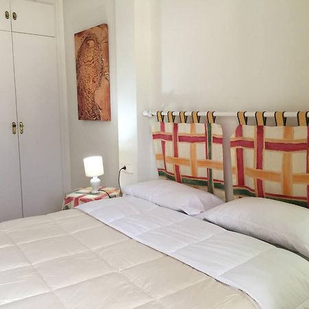 Spacious Apartment With Sea View Terrace In Calafell Buitenkant foto